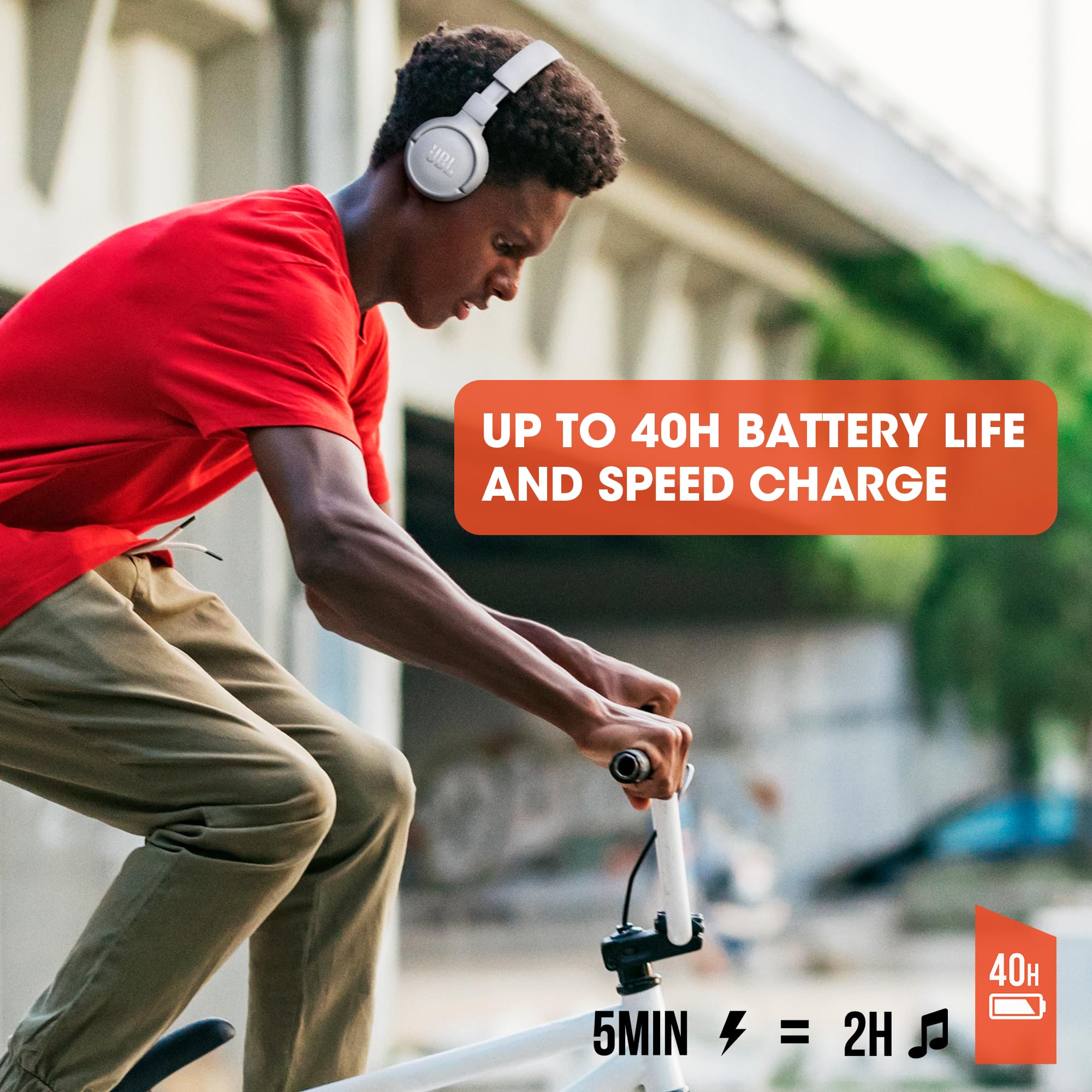 Merry & Bright JBL Bluetooth headphones with up to 40 hours battery