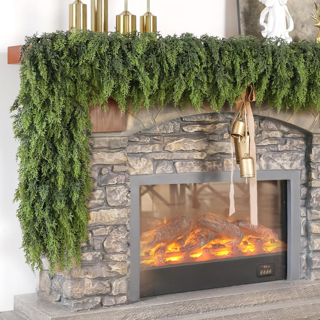 Merry & Bright Christmas Cedar Garland - 16ft